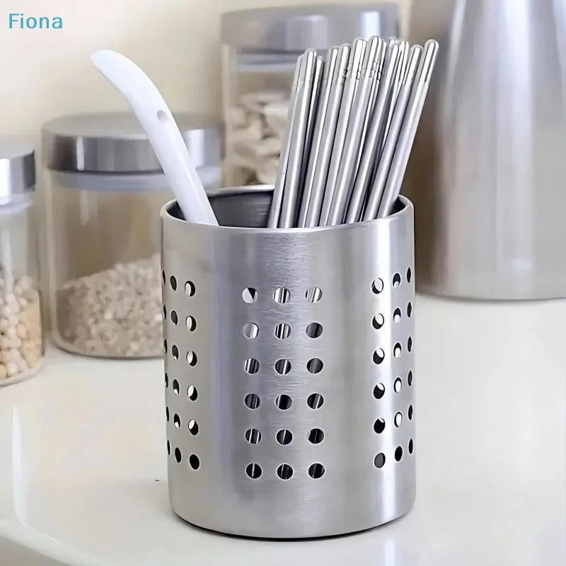 boîte rangement ustensiles perforée moderne acier inoxydable argenté cuillères fourchettes couteaux