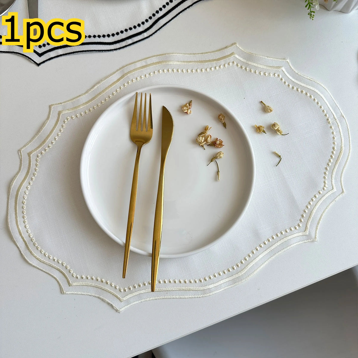 tapis table décoratif vintage lin motifs géométriques blanc beige bleu noir