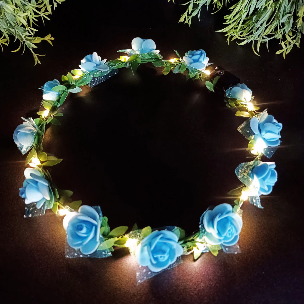 couronne fleurs lumineuse rose blanche violet occasion fête anniversaire mariage romantique festive