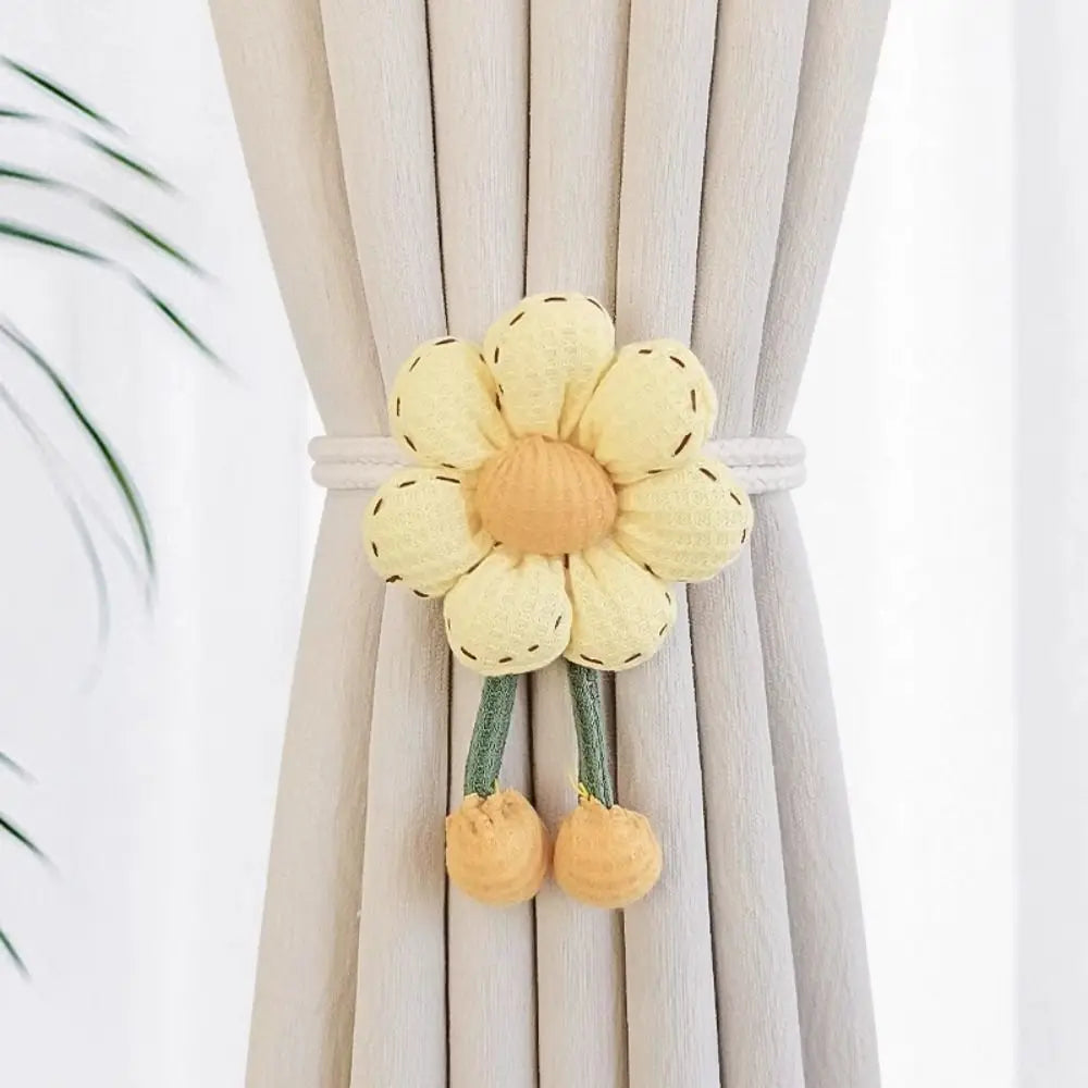 fournitures rideaux coton ornements fleurs reliefs pompons beige rose jaune vert chambre enfants