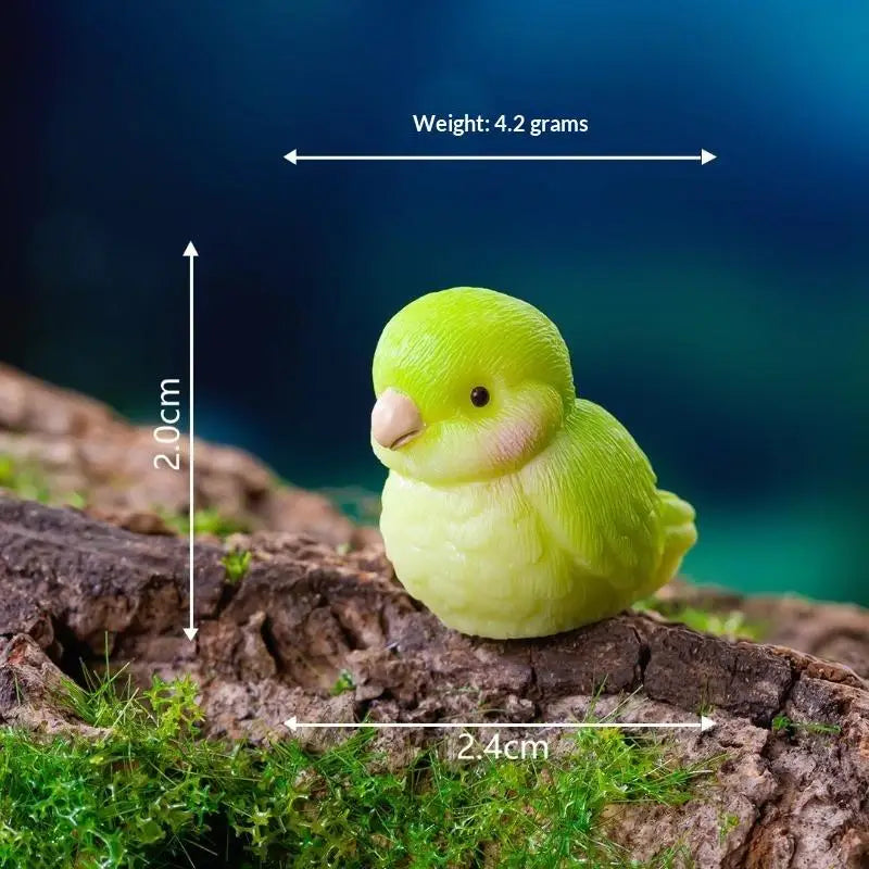 figurines oiseaux miniatures jaune blanc vert orange aspect plumage adorable décoratif