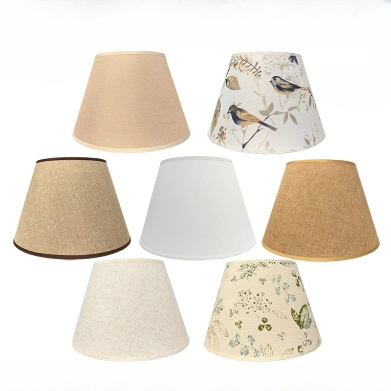 abat jour classique tissu beige blanc motif floral lampe table salon