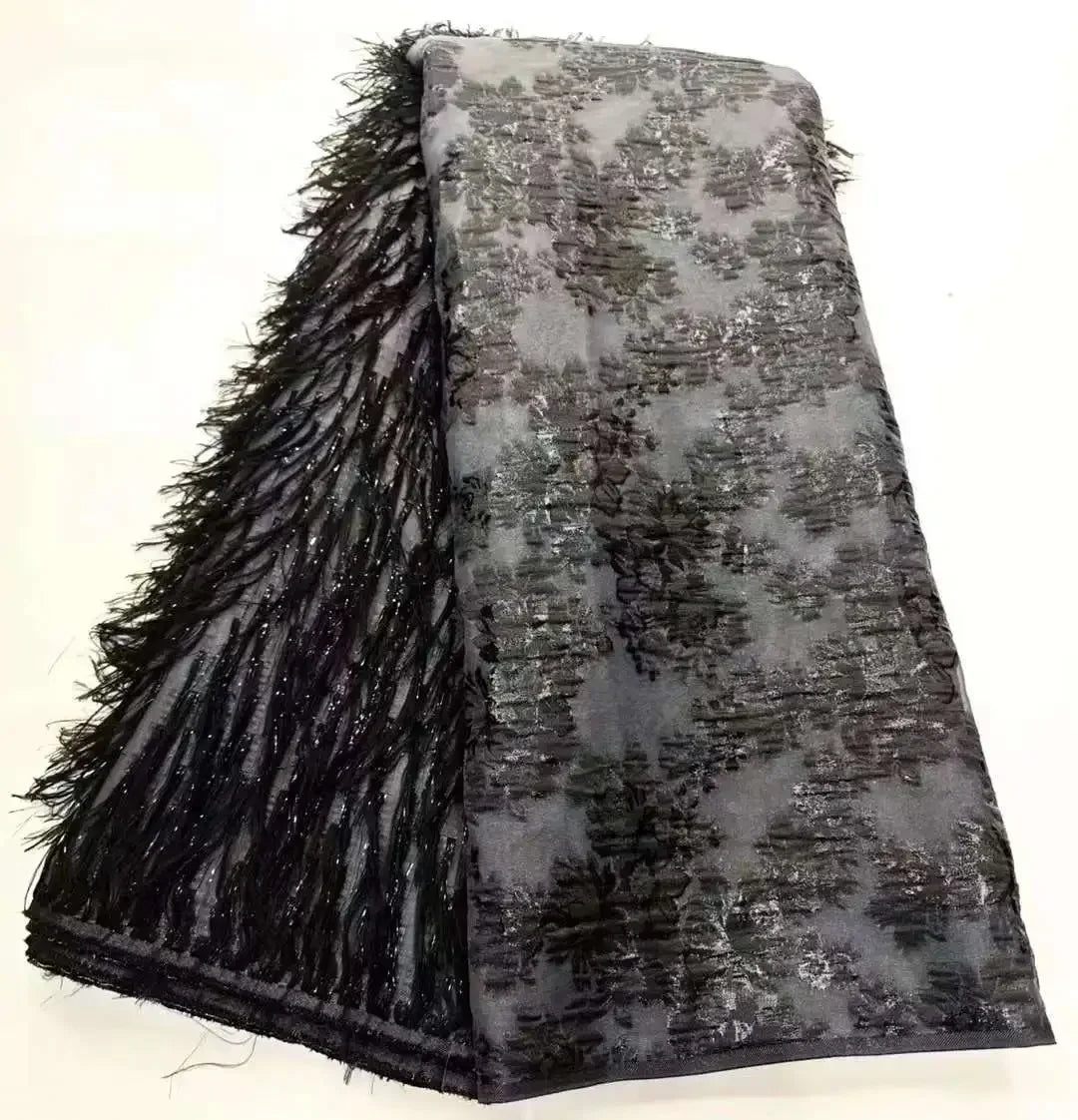 tissu dentelle brodée franges élégant vert clair bleu noir rose pâle blanc jaune doré