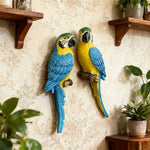 décoration murale perroquet réaliste plumes couleur rouge bleu jaune vert tropical fixations murales tronc
