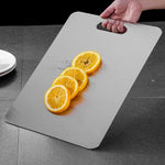 planche découper acier inoxydable blanc antibactérienne lisse moderne poignées intégrées respectueux environnement taille 39x28cm