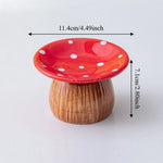 support bijoux forme champignon couleur rouge blanc texture bois moderne élégant bracelet bague montre