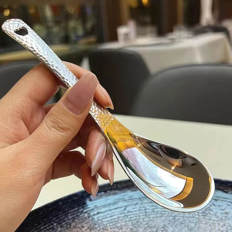 cuillère soupe acier inoxydable argentée poignée martelée moderne cuisine maison