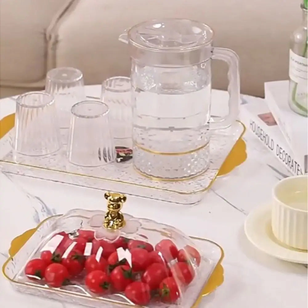 assiettes transparentes dorées couvercles poignées modernes élégantes réutilisables maison présentation desserts boissons