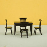 miniatures rustiques table chaises assiettes poterie figurine renard noir orange rouge jaune