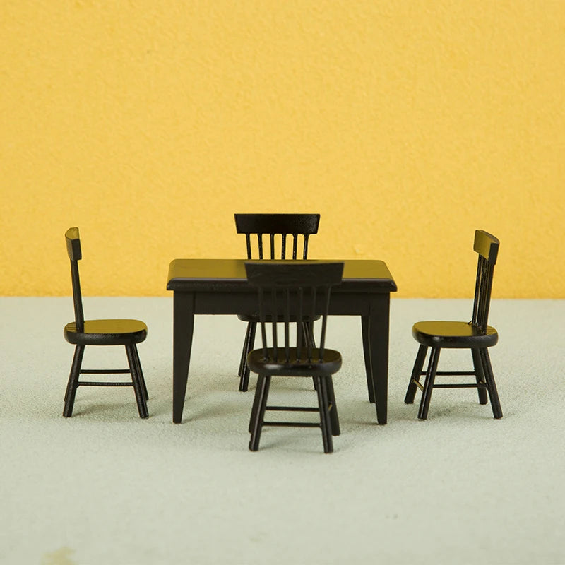 miniatures rustiques table chaises assiettes poterie figurine renard noir orange rouge jaune