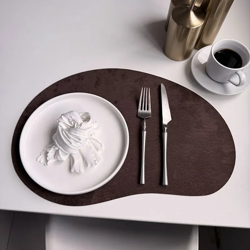 serviettes table velours géométriques moderne élégantes respectueuses environnement vert olive noir gris clair