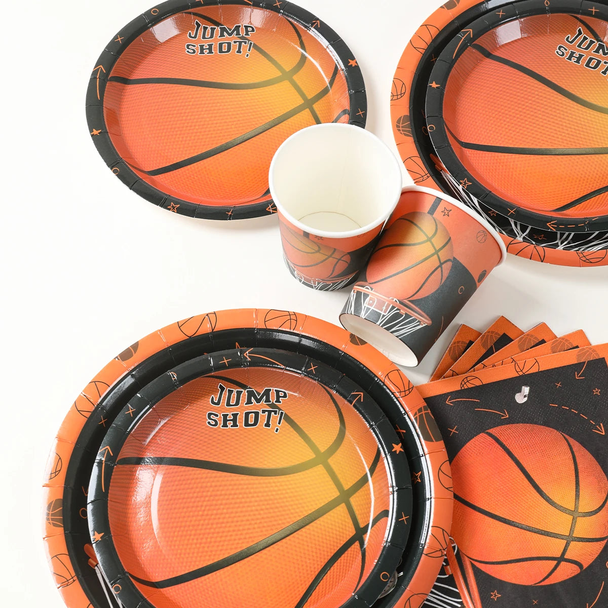 décoration fête anniversaire basket ball assiettes gobelets serviettes guirlande ballon bouteille table orange noir