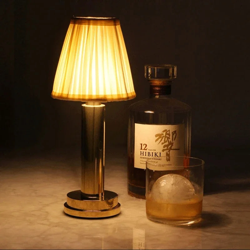 lampe table moderne dorée plissée led rechargeable nuit chambre coucher décoration nordiqueOpaque