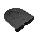 tapis antidérapant silicone noir support espresso tassement outil barista accessoire cuisine minimaliste fonctionnel