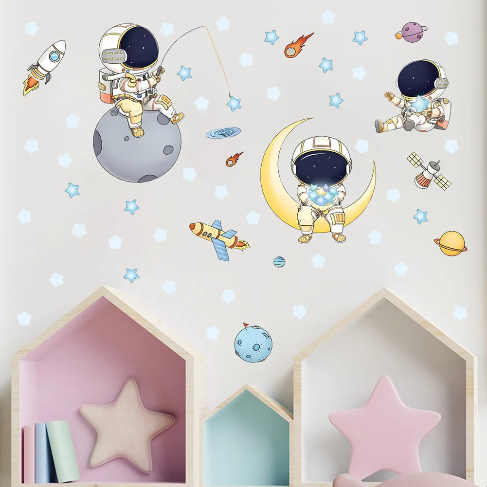 stickers muraux astronautes étoiles fusées nuit chambre enfants illustration cartoon adhésifs lumineux