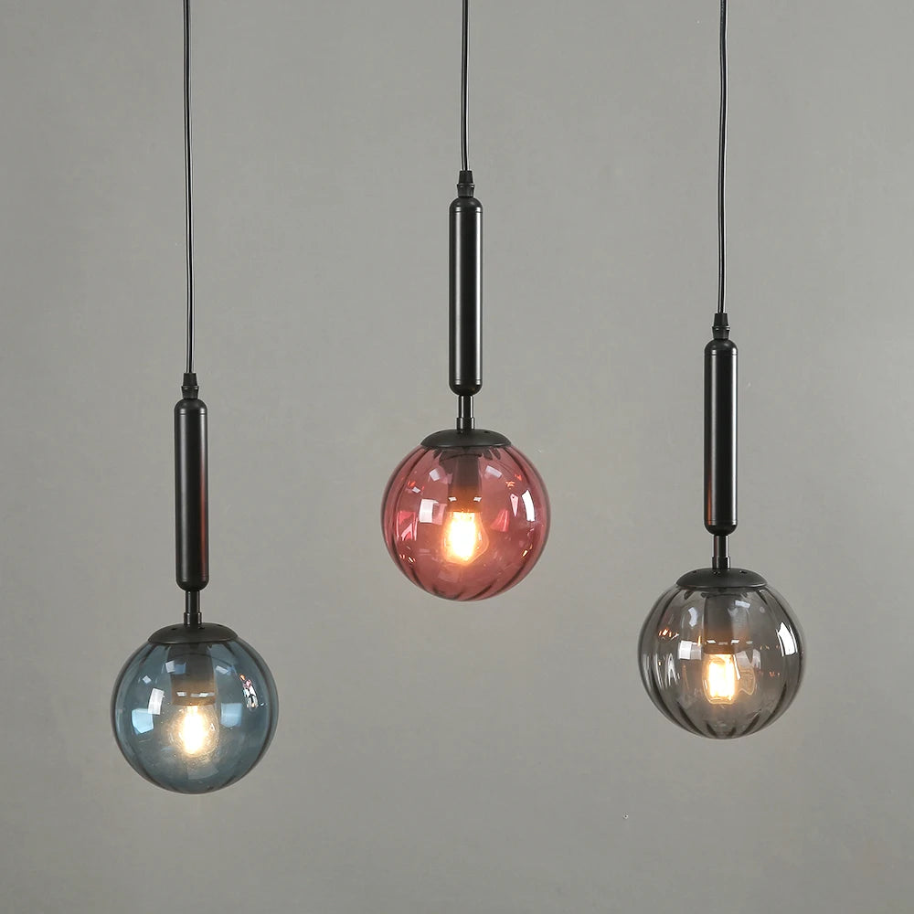 suspension lumineuse moderne transparente bleu rose gris câble fixe