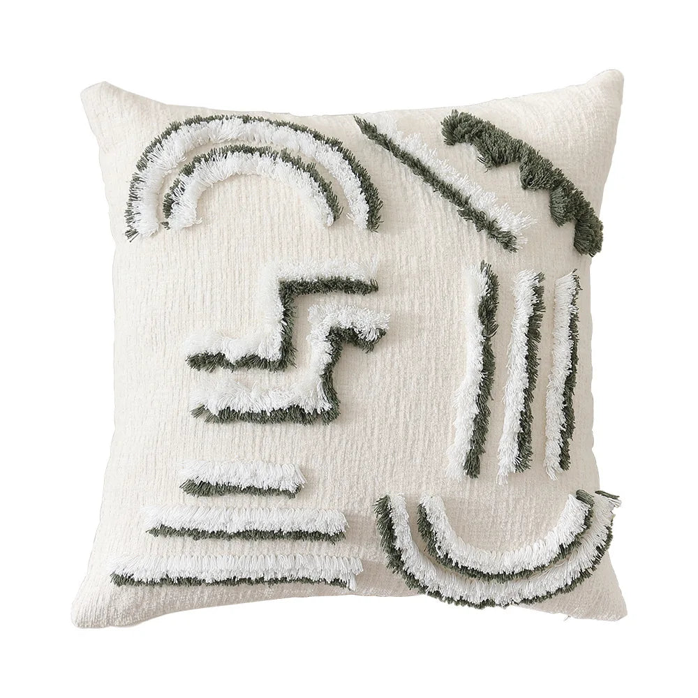 Ce coussin blanc et gris orné de motifs décoratifs apporte une touche de style et de douceur à l'espace.