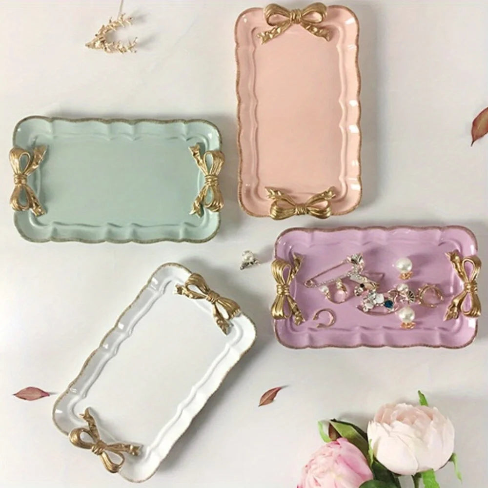 plateau rectangulaire élégant blanc rose pastel bordure dorée motif noeud
