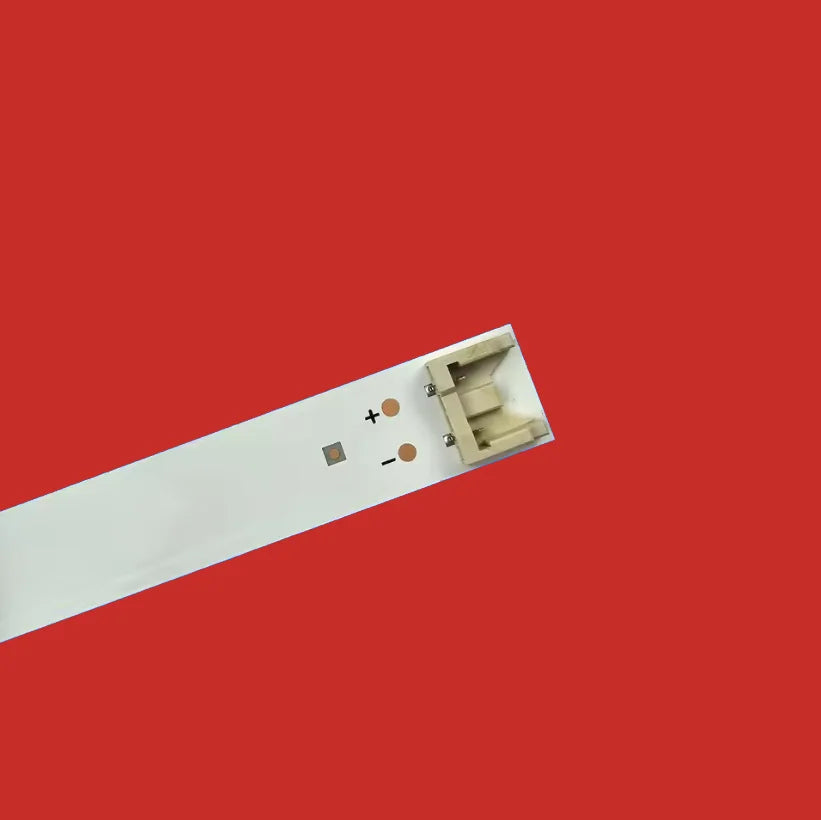 barres lumineuses led blanc rouge points lumineux surface lisse industrielle technique connecteur électrique