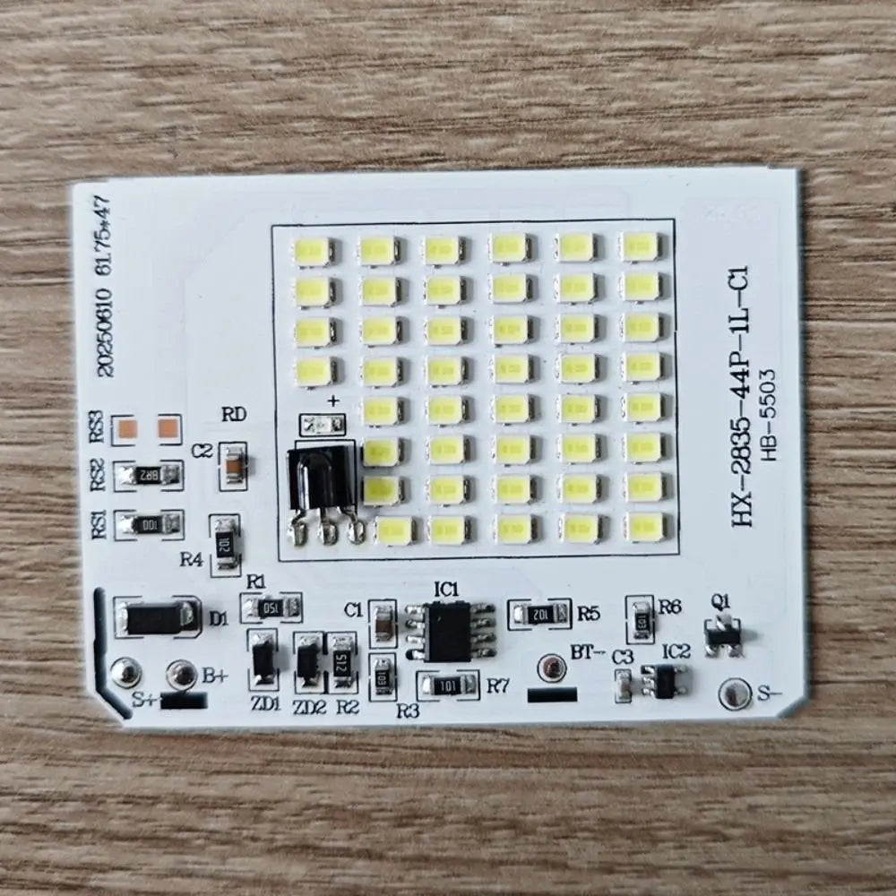 panneau led solaire blanc moderne 10w 15w 25w 40w 60w 100w led transistors condensateurs