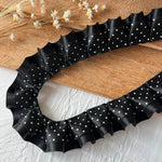 rubans franges dentelles pois noirs rose clair blanc cheveux décoration élégante partie
