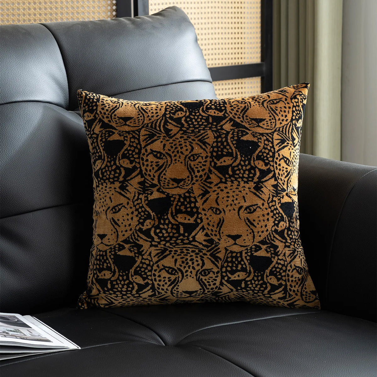 housse coussin double face imprimé léopard noir marron blanc moderne décoration maison voiture 50x50cm