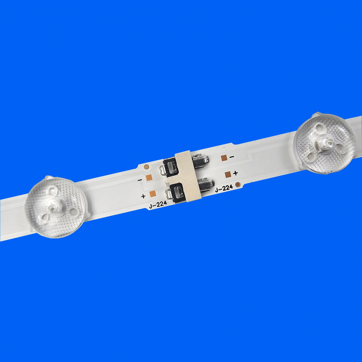 bande lumineuse led adhésive blanche moderne connecteur électrique