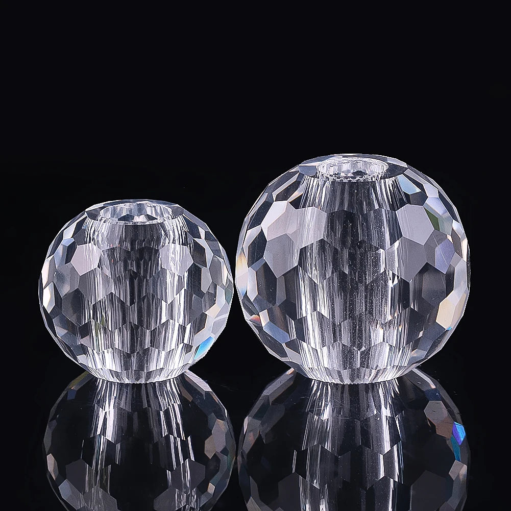 boule cristal transparente facettes géométriques moderne décoration intérieure contemporain ornement