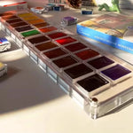 boîtes rangement transparentes modernes compartimentées couleurs peinture figurines ongles cosmétiques bijoux strass pratiques