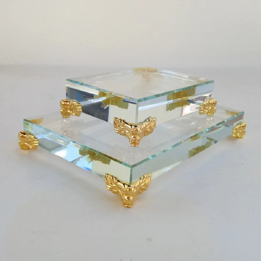 présentoir verre vert clair doré ornements végétaux animaux stylisés baroque deco chambre moderne