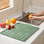 tapis drainage silicone orange noir vert rayures gouttes d'eau moderne pratique évier