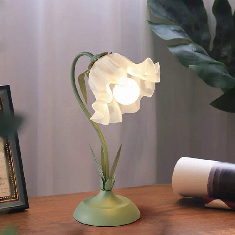 lampe table moderne vert clair acrylique transparente fleurs blanches floral prise ue câble électrique