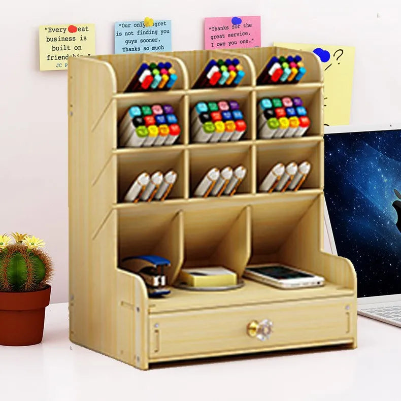 meuble rangement moderne bois naturel clair noir décoratif fonctionnel horloge étiquettes stylos crayons papier