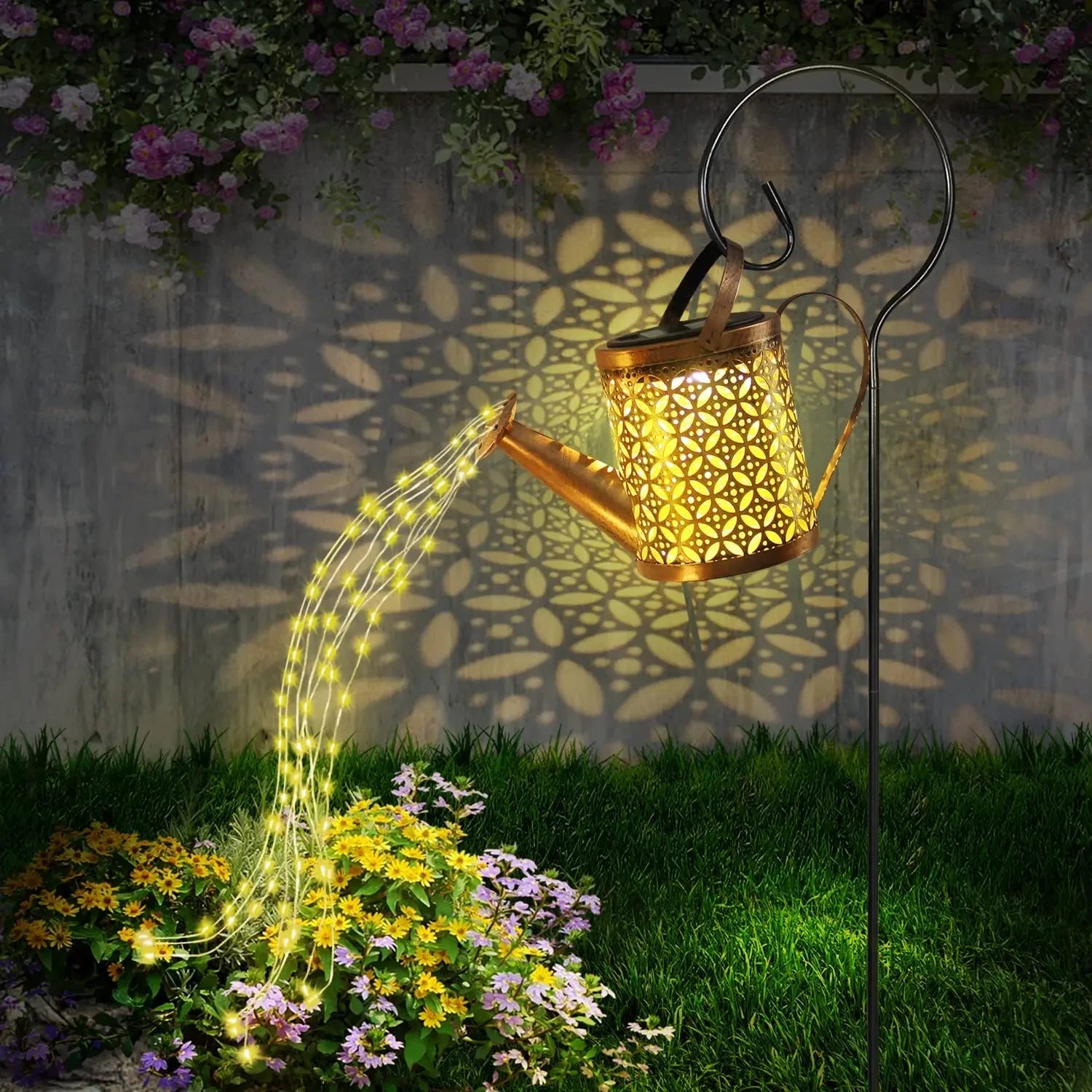 Arrosoir solaire étanche couleur or avec lumières LED pour jardin
