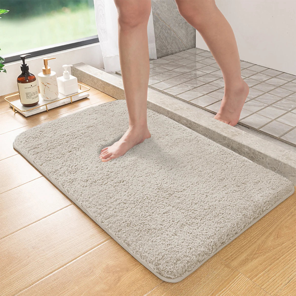 tapis bain absorbant cheveux gris foncé doux adhésif moderne 40cm 60cm