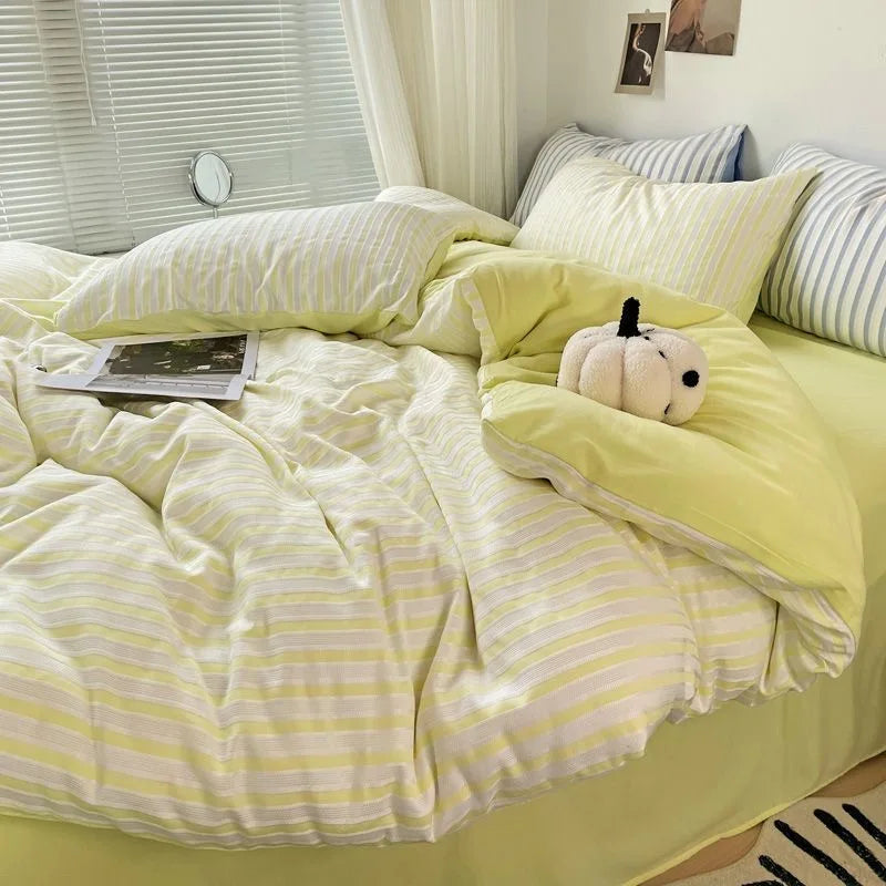 ensemble literie bleu clair rayures horizontales moderne couvre lit taies d'oreiller coton polyester frais
