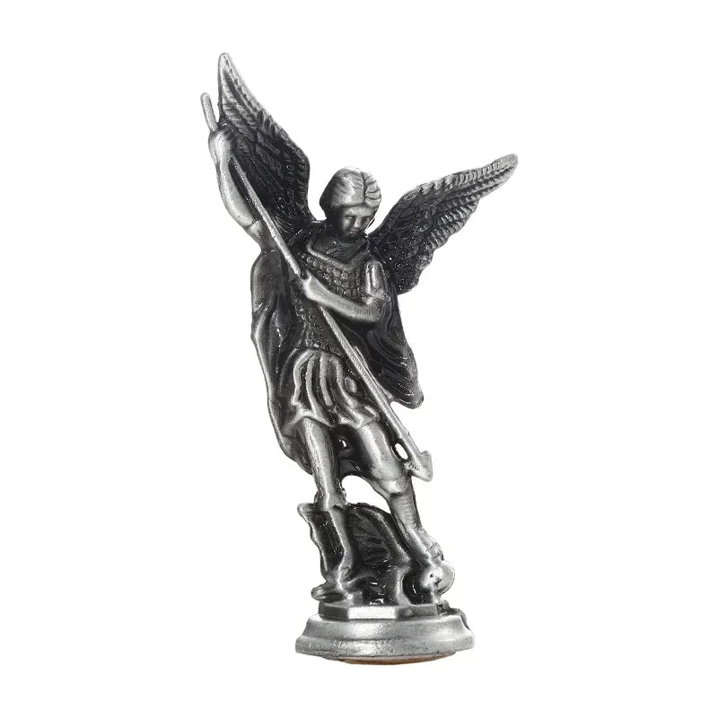 statuette ange saint michael croix détails sculpturaux doré bronze argenté cuivré classique religieux maison
