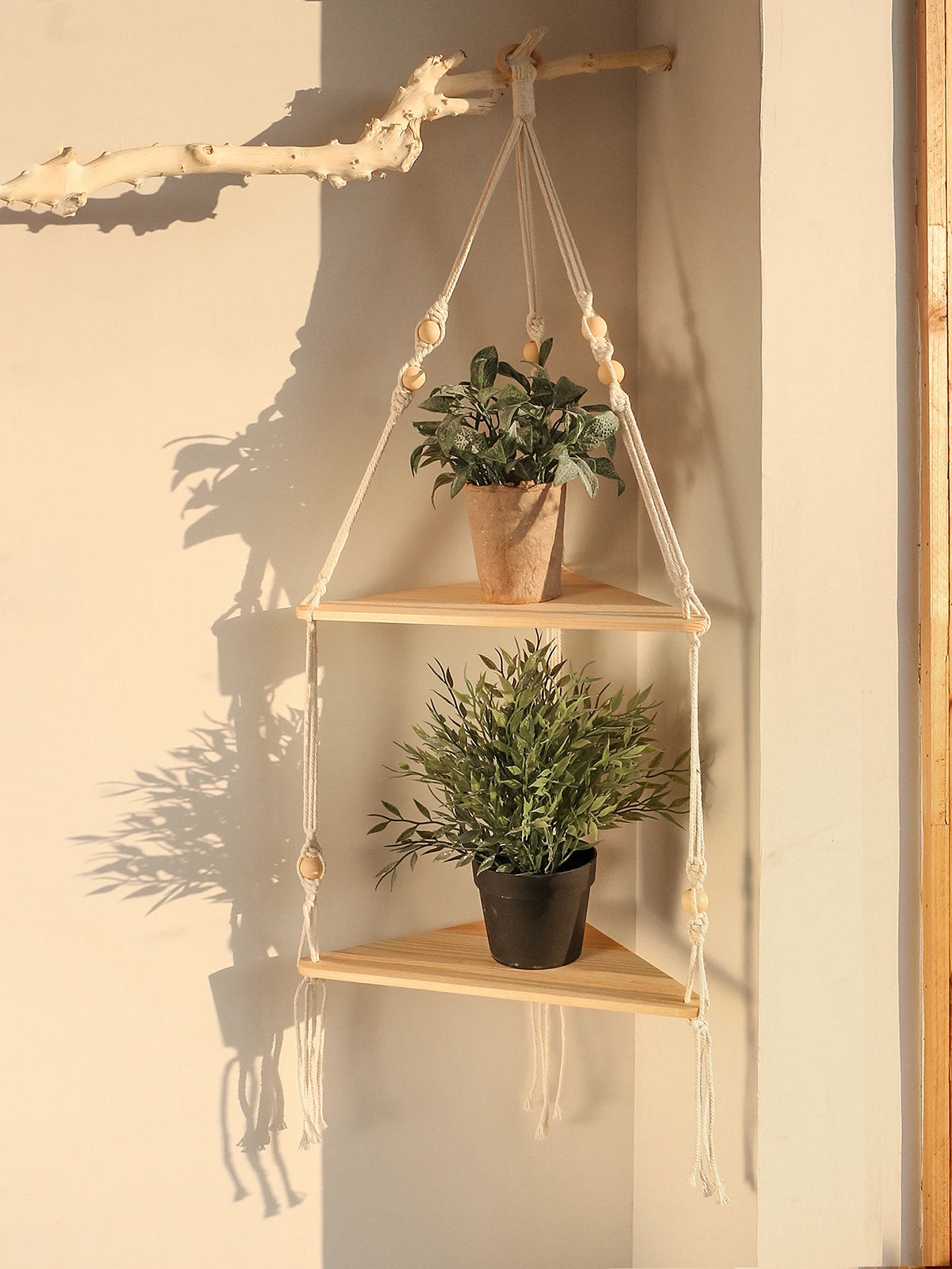 étagère suspendue bois macramé boho plante artificielle vase blanc chambre salon bedroom livingroom