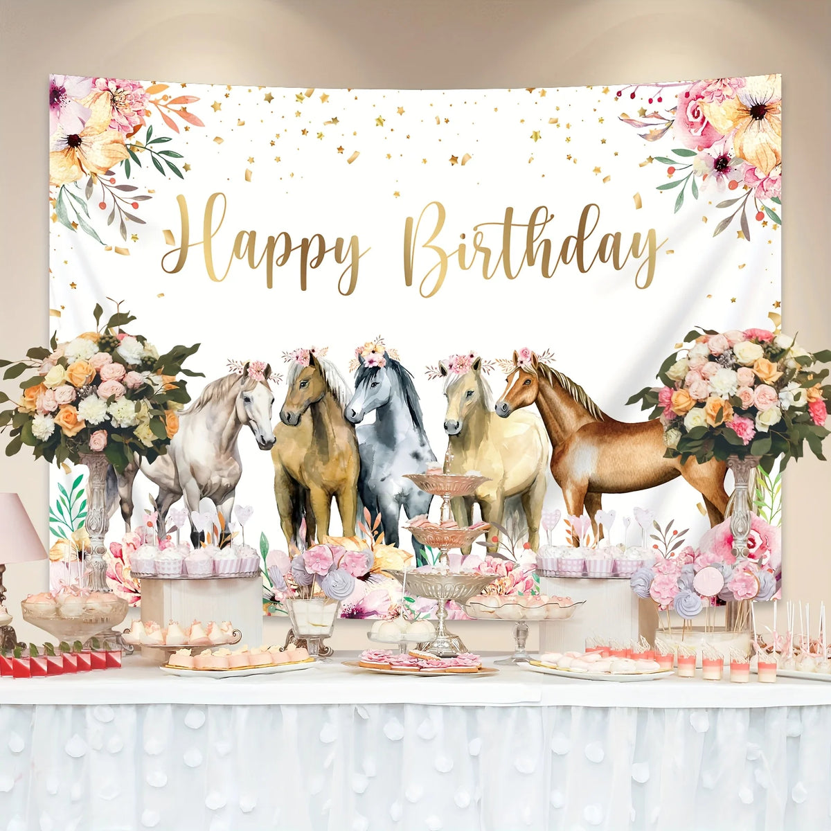 toile fond anniversaire chevaux fleurs dorées fête décoration festiveOpaque cupcakes bonbons macarons