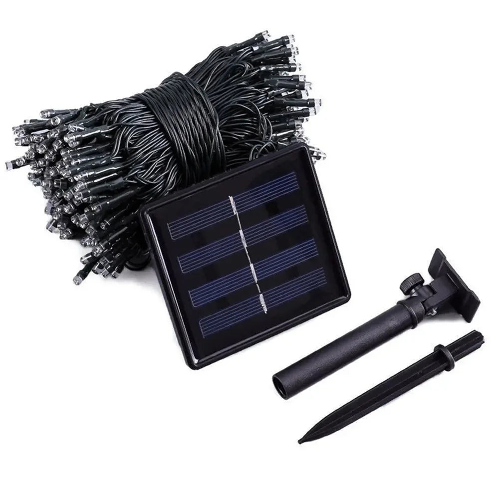 guirlande lumineuse solaire 300 LED blanches fil noir moderne extérieure jardin décoration noël vacances