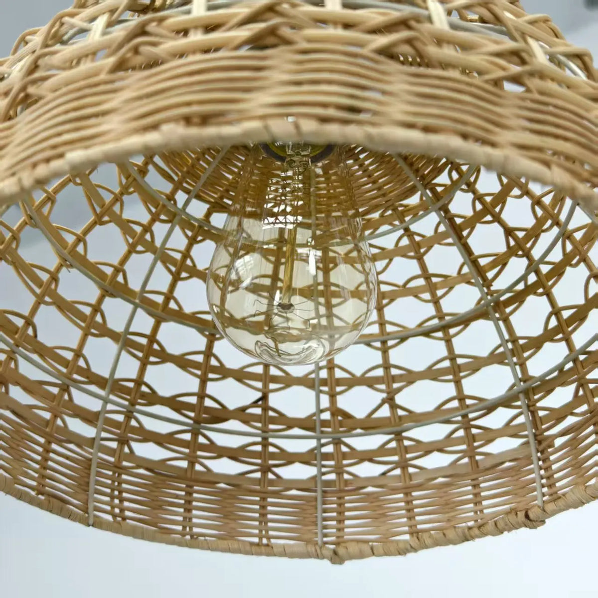 lampe suspendue moderne rotin naturel beige ampoule filament motifs géométriques rustique cordelette facile