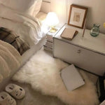 tapis fourrure blanc gris rose moderne élégant polyester lavable antidérapant chambre salon