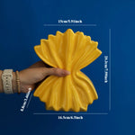 vase moderne jaune motif feuilles tasse blanche poignée croissant collection céramique salon