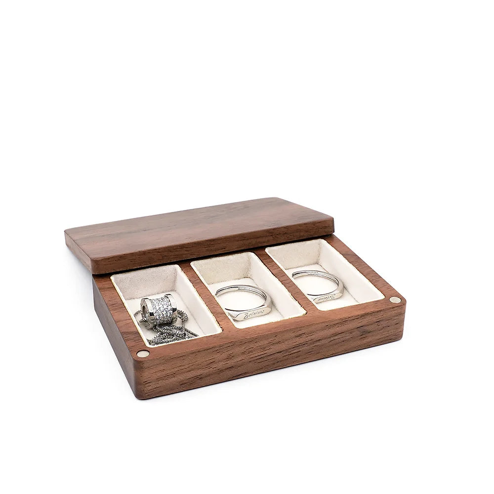 boîte bijoux bois foncé tissu intérieur moderne clips anneaux boucles d'oreilles colliers cadeau présentation