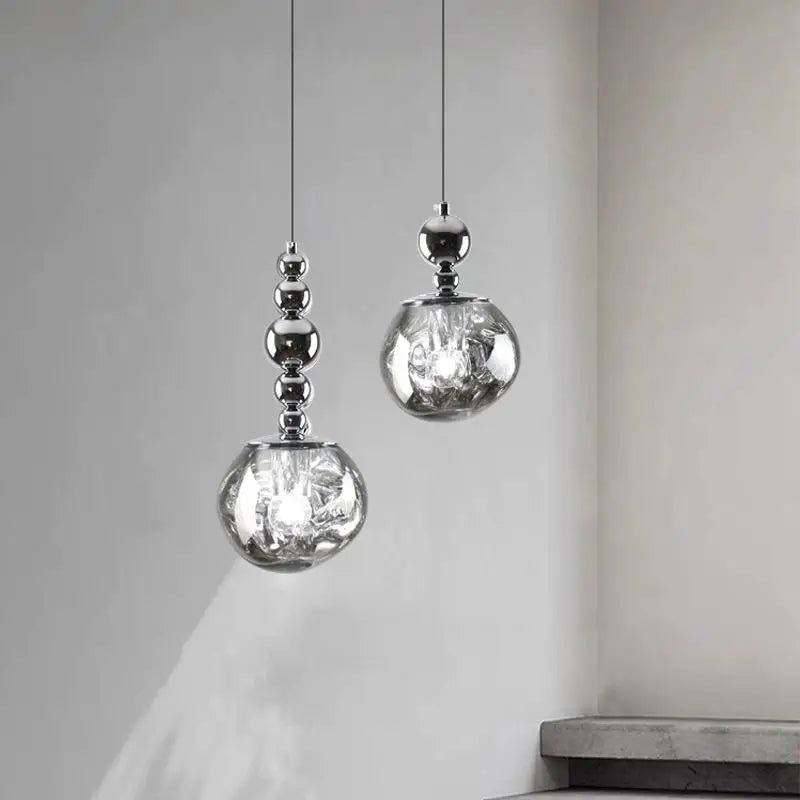suspension lumineuse moderne transparente gris fumé texture ondulée brillante chambre salon étude