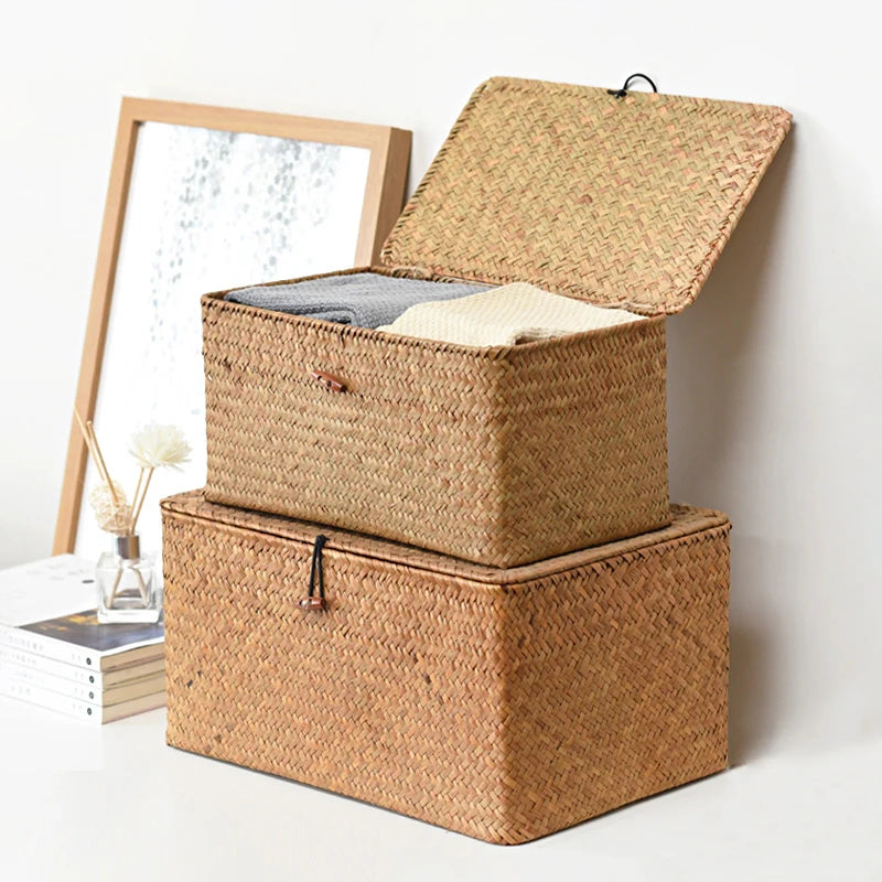 Détail du tissage artisanal du panier avec couvercle fermé