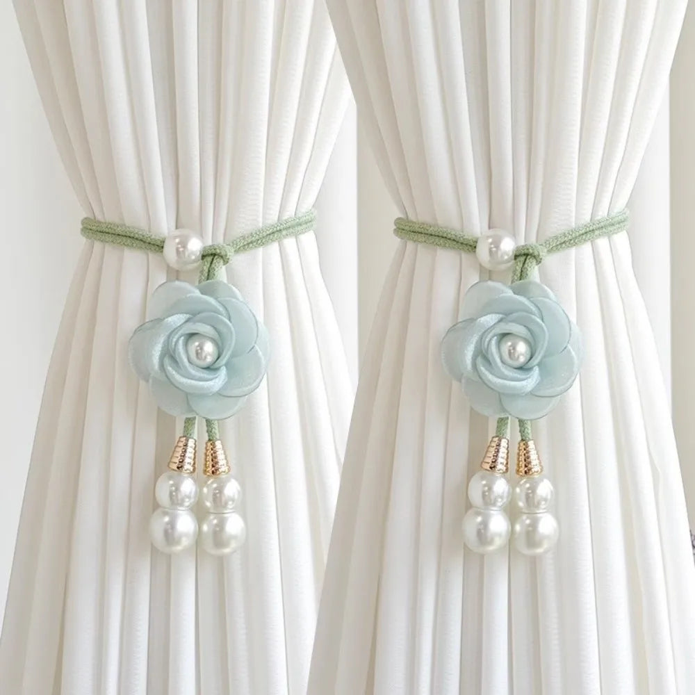 accessoires fenêtres attaches rideau fleurs couleur rose clair moderne décoratif