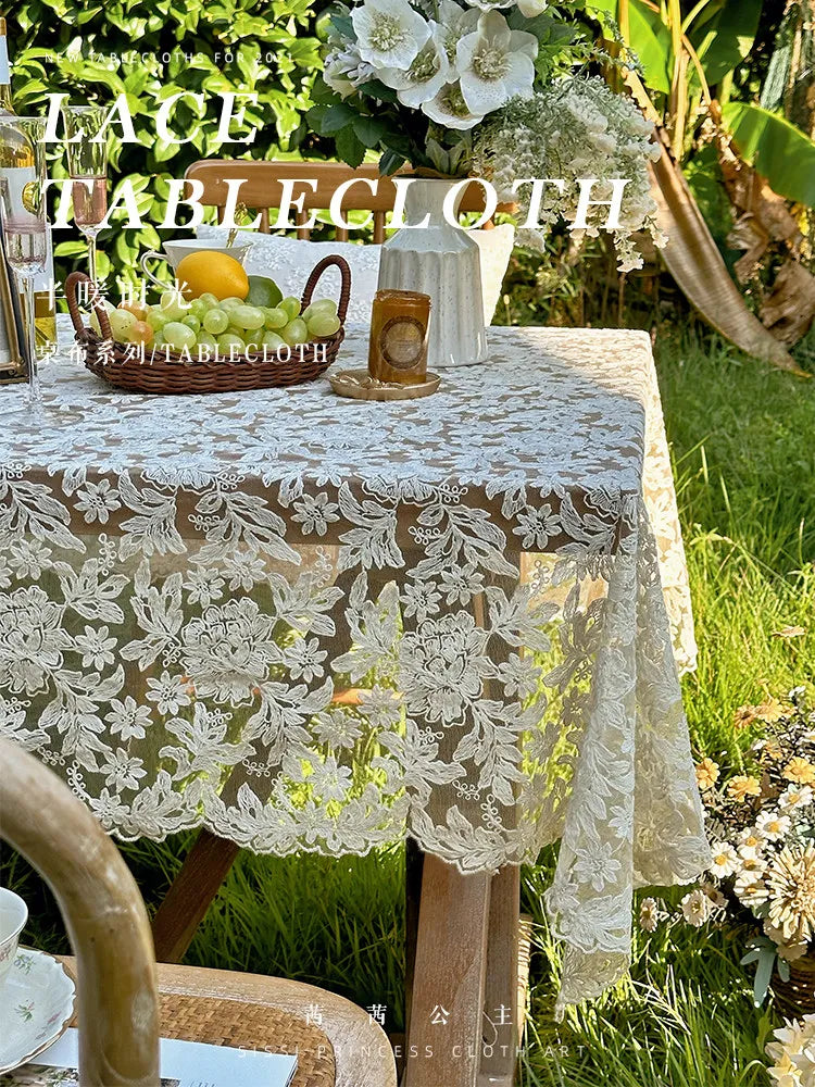 nappe table brodée florale blanche classique extérieur intérieur machine blanc noël pâques