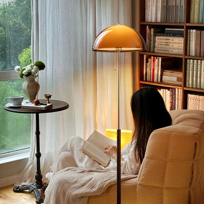 lampe sol moderne abat jour feuille blanche marron clair texture bois énergie économique