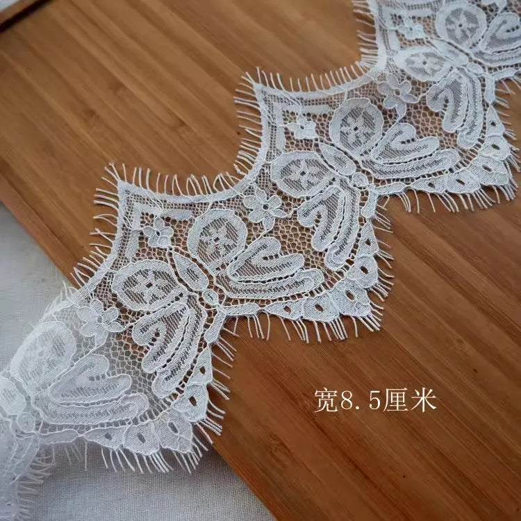 dentelle fleurs franges broderie fine blanc opaque 18cm largeur écolo tissu maille decoration